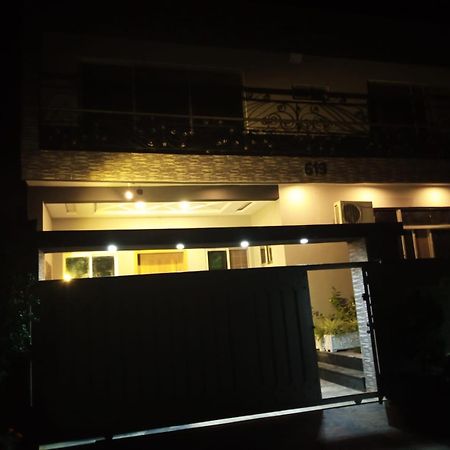 N N Guests Palace Islamabad Exterior foto
